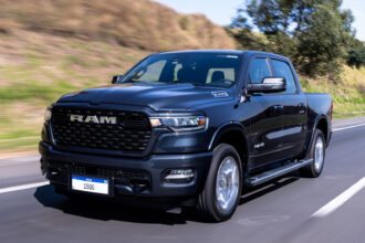 Ram 1500 Big Horn chega ao Brasil por R$ 449.990 e reduz preço