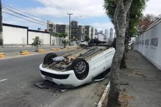 Reaja rápido: 6 ações que salvam vidas após um capotamento