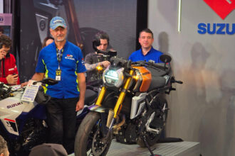 Suzuki estreia naked retrô GSX-8T e lança Hayabusa edição limitada