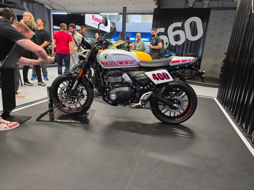 Triumph lança Tracker 400 e Thruxton 400 no Festival Interlagos