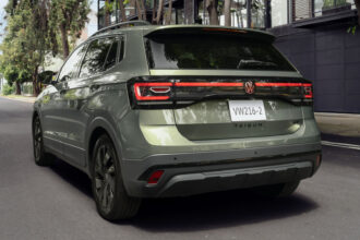 Volkswagen T-Cross ganha facelift e câmbio de oito marchas no México