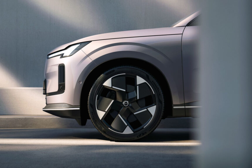Volvo muda estratégia e reforça bateria no novo XC70
