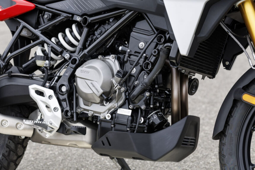 BMW revela naked 450 nesta quinta; teaser mostra visual esportivo