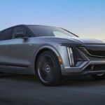 Cadillac inicia pré-venda no Brasil de SUVs elétricos Lyriq e Vistiq
