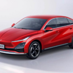 Chevrolet prepara sedã eletrificado chinês para o mercado sul-americano