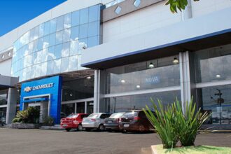 Chevrolet vê vendas caírem 42% em sete anos e concessionárias pressionam