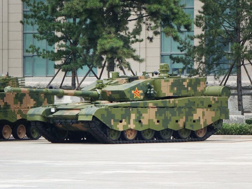 China revela conceito de tanque nuclear com railgun capaz de atingir 450 km