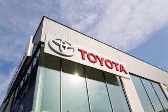 Concorrência chinesa derruba vendas da Toyota pelo sexto mês
