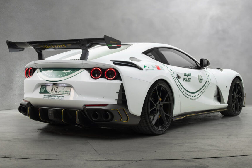 Dubai incorpora Ferrari 812 Superfast de 811 cv preparada pela Mansory