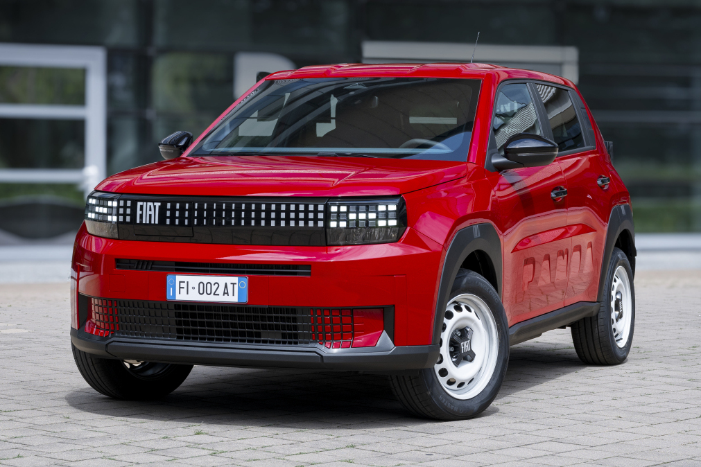 Fiat lança Argo X 2027 com opção híbrida leve e design tipo SUV