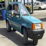 Fiat Panda cortado vira carro dirigível mais estreito e entra para o Guinness