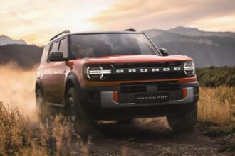 Ford avalia trazer Bronco elétrico chinês ao Brasil