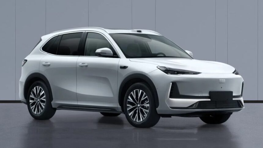 Geely EX5 vira tração traseira e chega a 333 cv com frunk