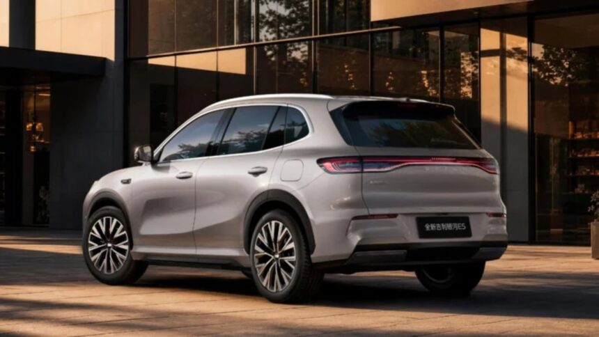 Geely lança nova geração do EX5 com 333 cv, 800V e LiDAR