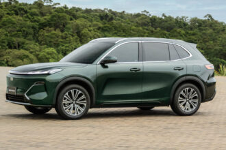 Geely oferece até 11% de desconto no EX2, EX5 e EX5 EM-i
