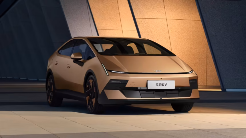 Hyundai lança Ioniq V na China: preço abaixo do HB20 e venda só local