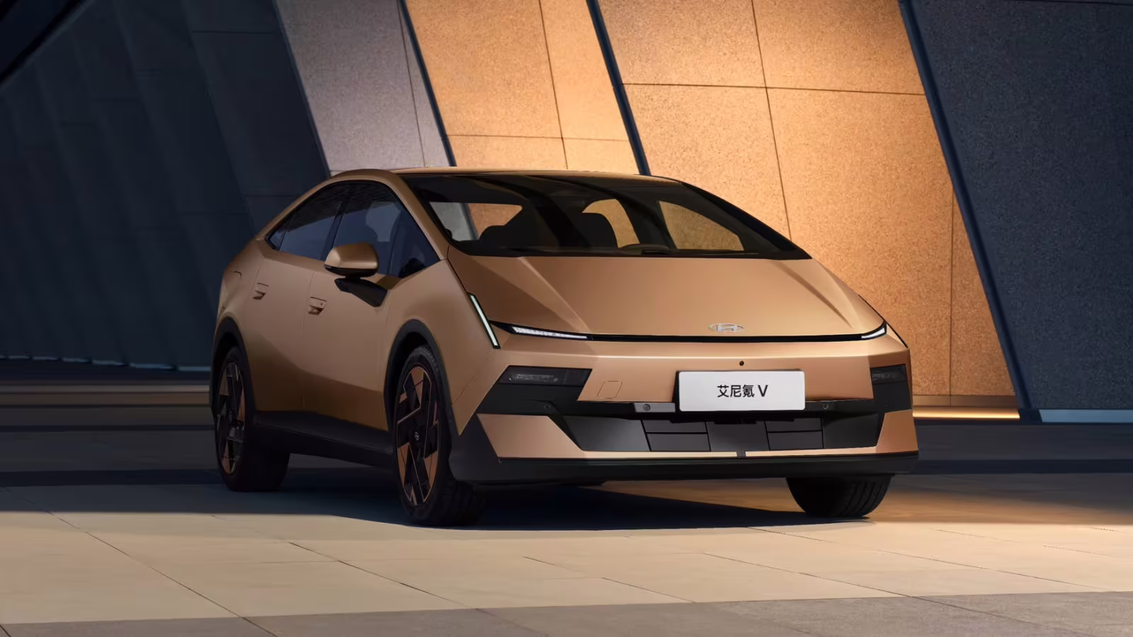 Hyundai lança Ioniq V na China: preço abaixo do HB20 e venda só local