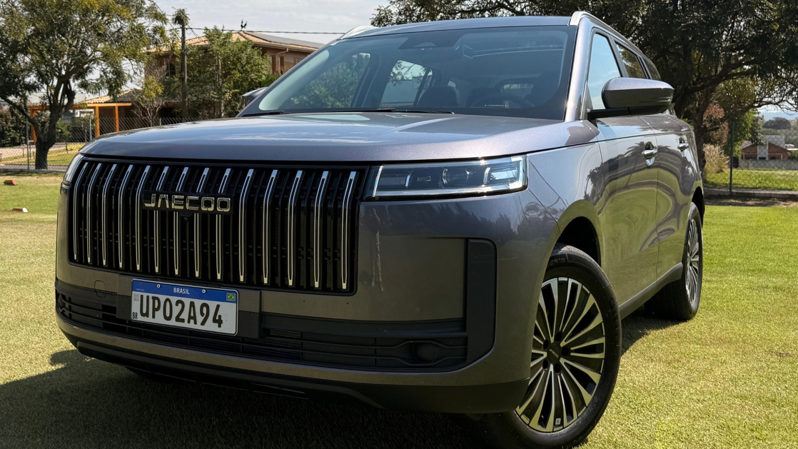 Jaecoo 5 desembarca: SUV parte de R$ 154.990 e mira T‑Cross