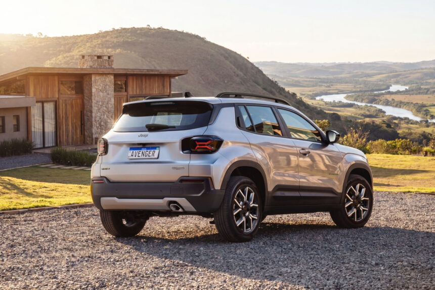 Jeep Avenger registra 5 mil reservas e R$ 670 mi em 10 dias