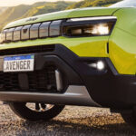 Jeep Avenger supera irmãos da Stellantis com tecnologia e segurança