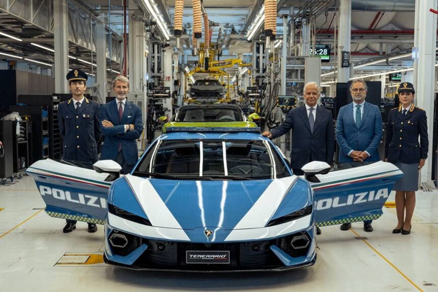 Lamborghini entrega Temerario de 920 cv à polícia italiana para órgãos