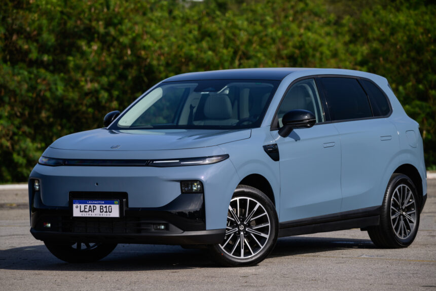 Leapmotor lança B10 Ultra‑Híbrido com autonomia de até 900 km