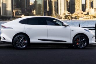 MG inicia pré-reserva do IM6, SUV elétrico de luxo da IM Motors