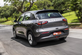MIIT detecta irregularidade no entre-eixos do Geely EX2
