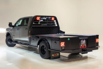 Ram lança versão 'all black' para Chassis Cab 2027 por até US$2.195