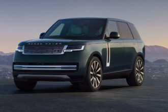 Range Rover elétrico chega com fôlego de V8 e visual discreto