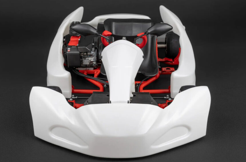 Toyota reduz barreiras e lança GR Kart 215 cm³ por 385 mil ienes