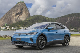 Volkswagen lança ID.4 no Brasil com atualizações e preço de R$299.990