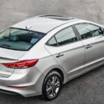 Ache carros médios por preço de compactos: 5 opções usadas