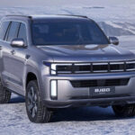 BAIC BJ60e chega ao Brasil para homologação com sistema EREV