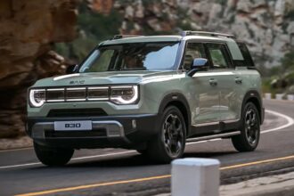 BAIC confirma: B30 híbrido chega ao Brasil em 2º tri/2027