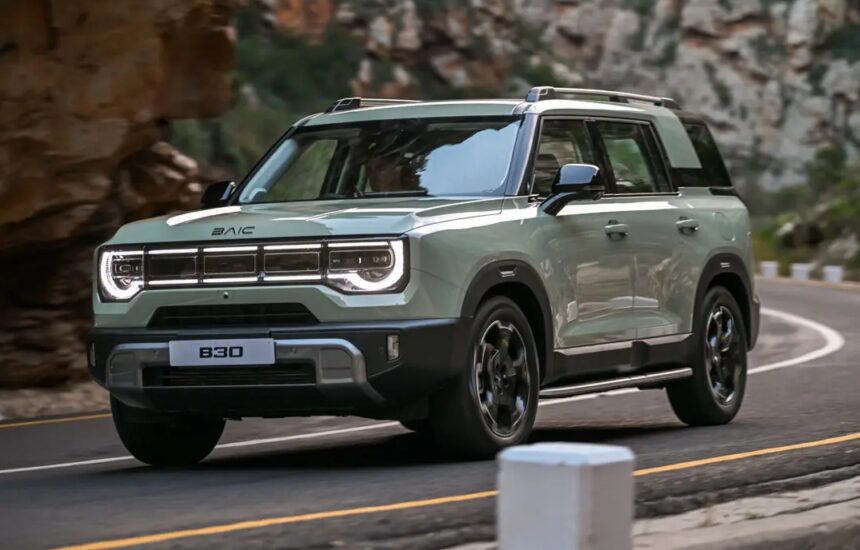 BAIC confirma: B30 híbrido chega ao Brasil em 2º tri/2027