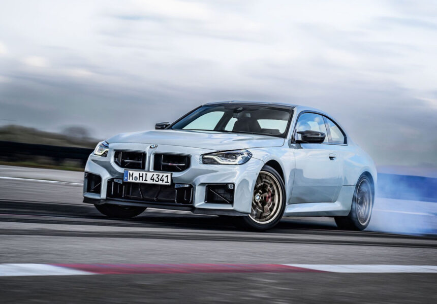 BMW M2 CS acelera: 530 cv, freios carbono e foco na pista