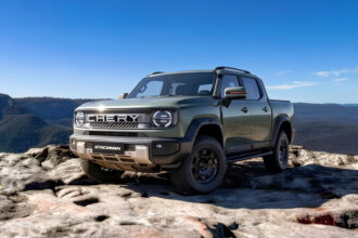 Chery apresenta Stockman: picape PHEV a diesel de 479 cv