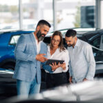 Crise faz consumidor reduzir risco e pesquisar mais antes de comprar carro