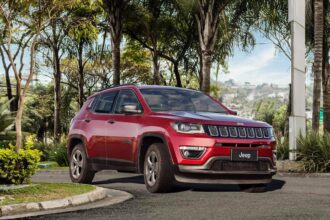 Descubra 10 pontos essenciais do Jeep Compass 1.3 Turbo Flex seminovo