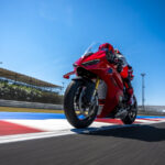 Ducati Panigale V4 2027: 218 cv e 0,4 s por volta em Vallelunga