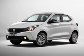 Fiat vende Argo 2027 em versão única e prepara Argo X para setembro