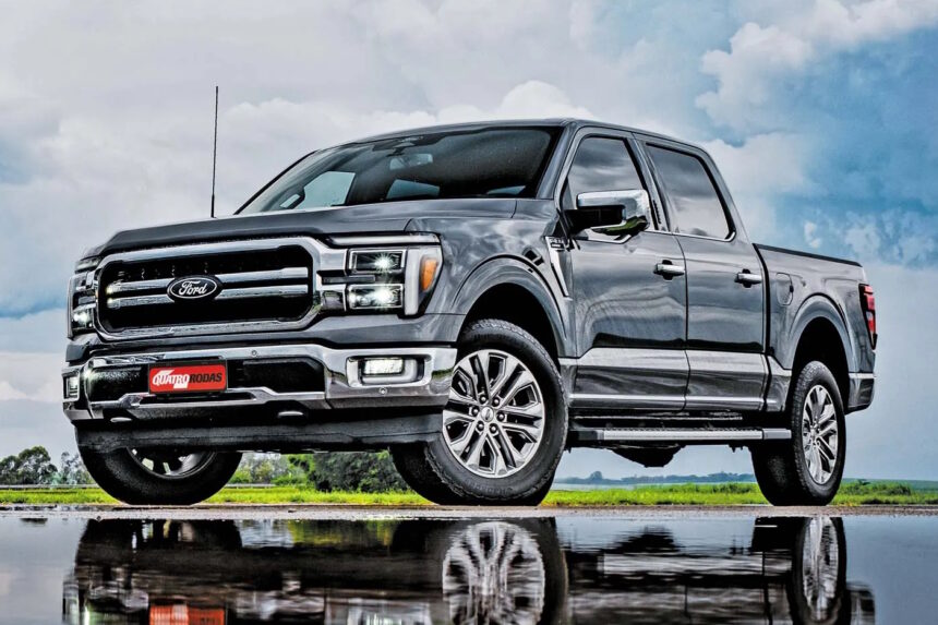 Ford convoca recall da F-150 2023–2026 por cintas do tanque soltas