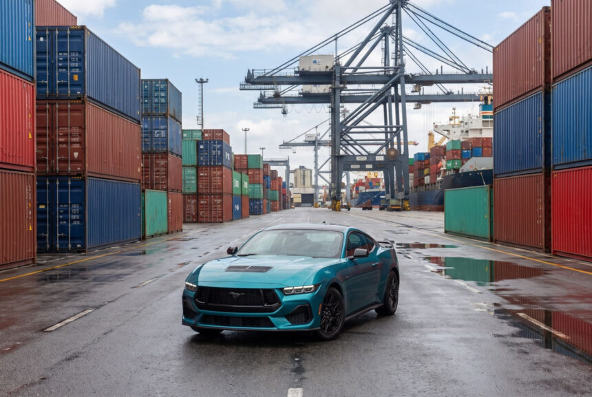 Ford relança Mustang GT Performance 2026 com V8 5.0 de 492 cv por R$569 mil