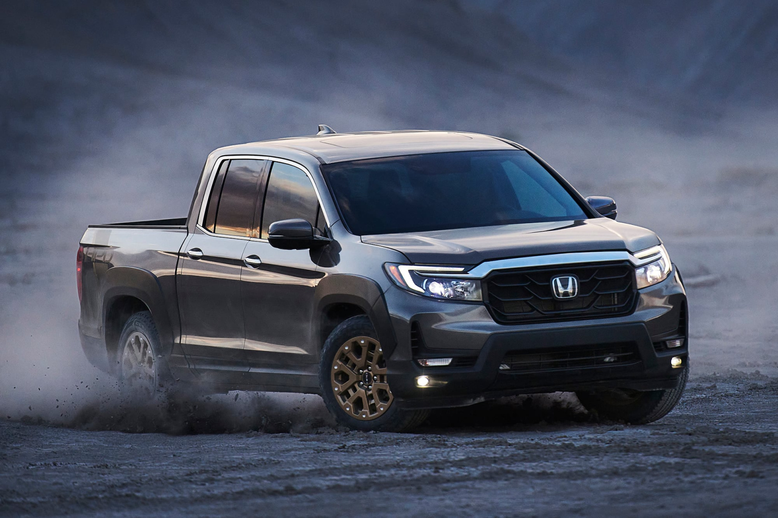 Honda deve lançar picape média derivada da Mitsubishi Triton em 2028