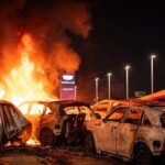 Incêndio consome seis Cadillac Escalade IQ em concessionária no Texas