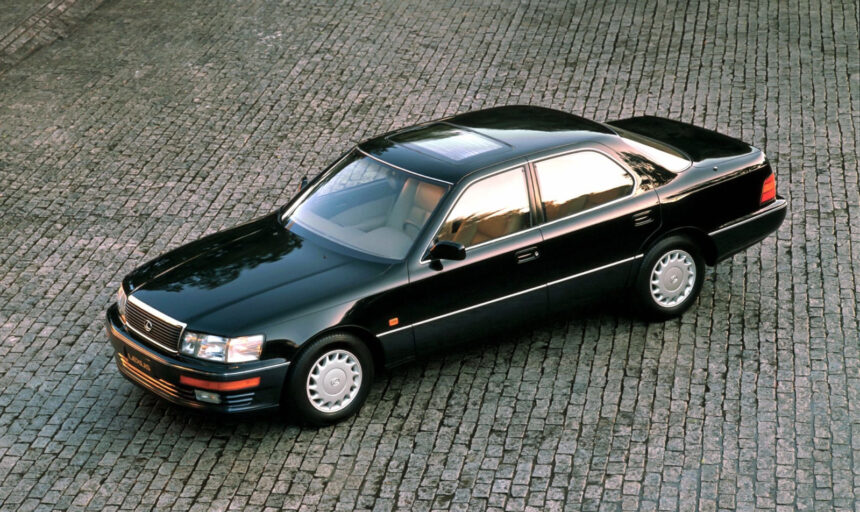 Lexus LS400 desafia Mercedes e redefine o luxo automotivo