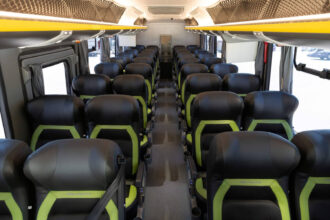 Marcopolo lança Ideale 800 Agrotech para transporte rural com ar de 140 mil BTU
