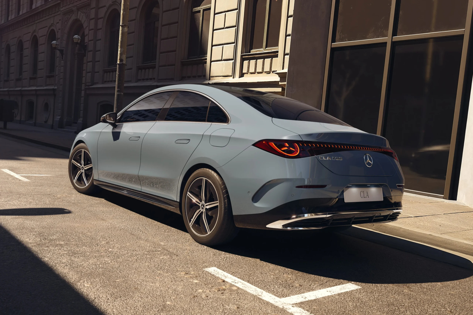 Mercedes lança novo CLA 200 AMG Line por R$ 364.900 no Brasil