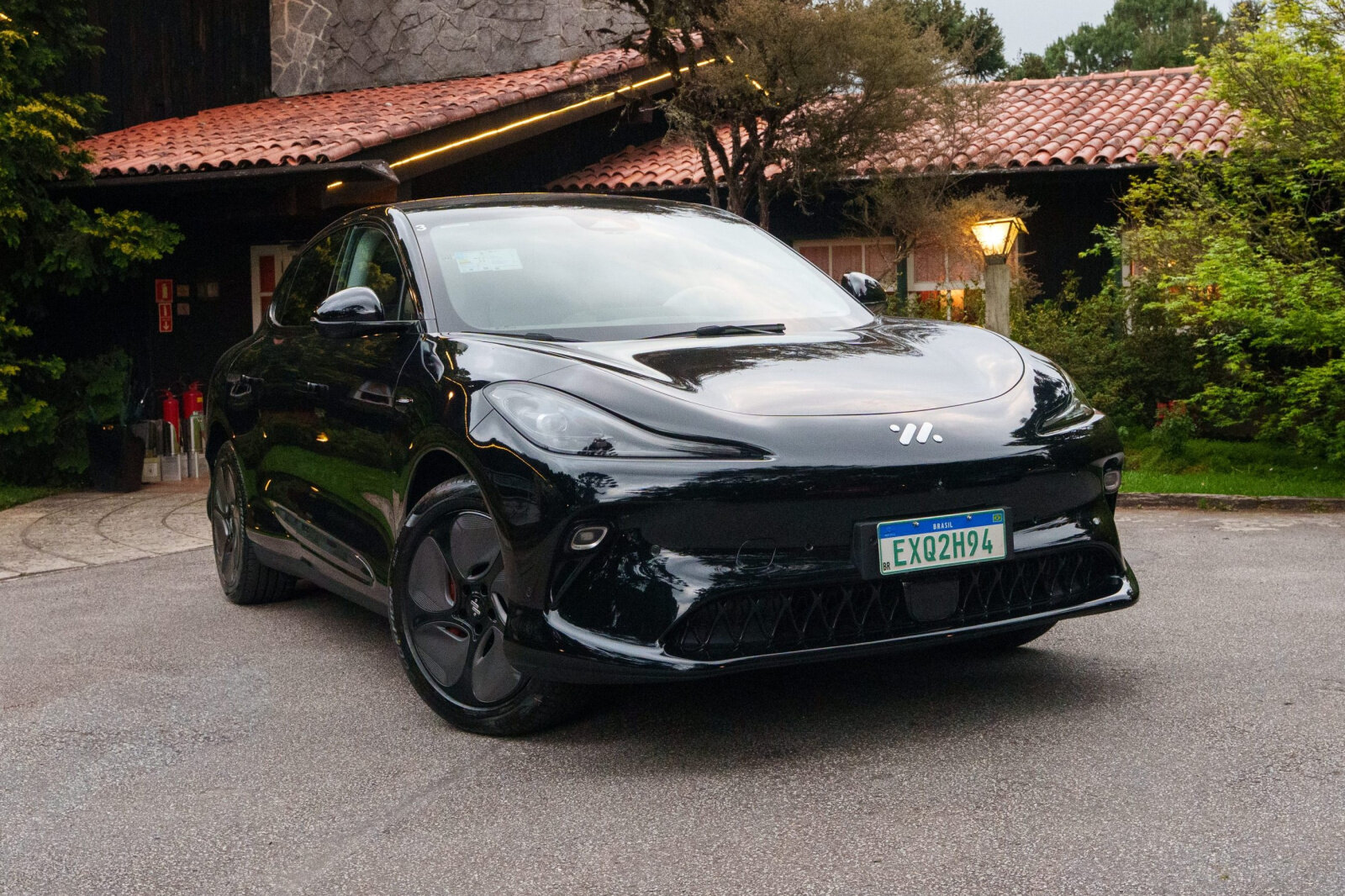 MG lança IM Motors e traz SUV elétrico IM6 ao Brasil em outubro